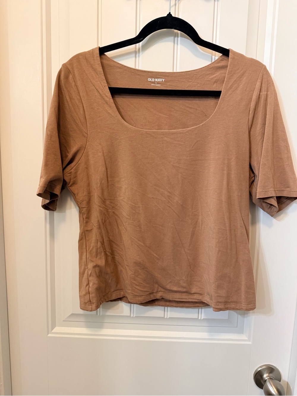 Old Navy Women's Tan Scoop Neck Short Sleeve Tee